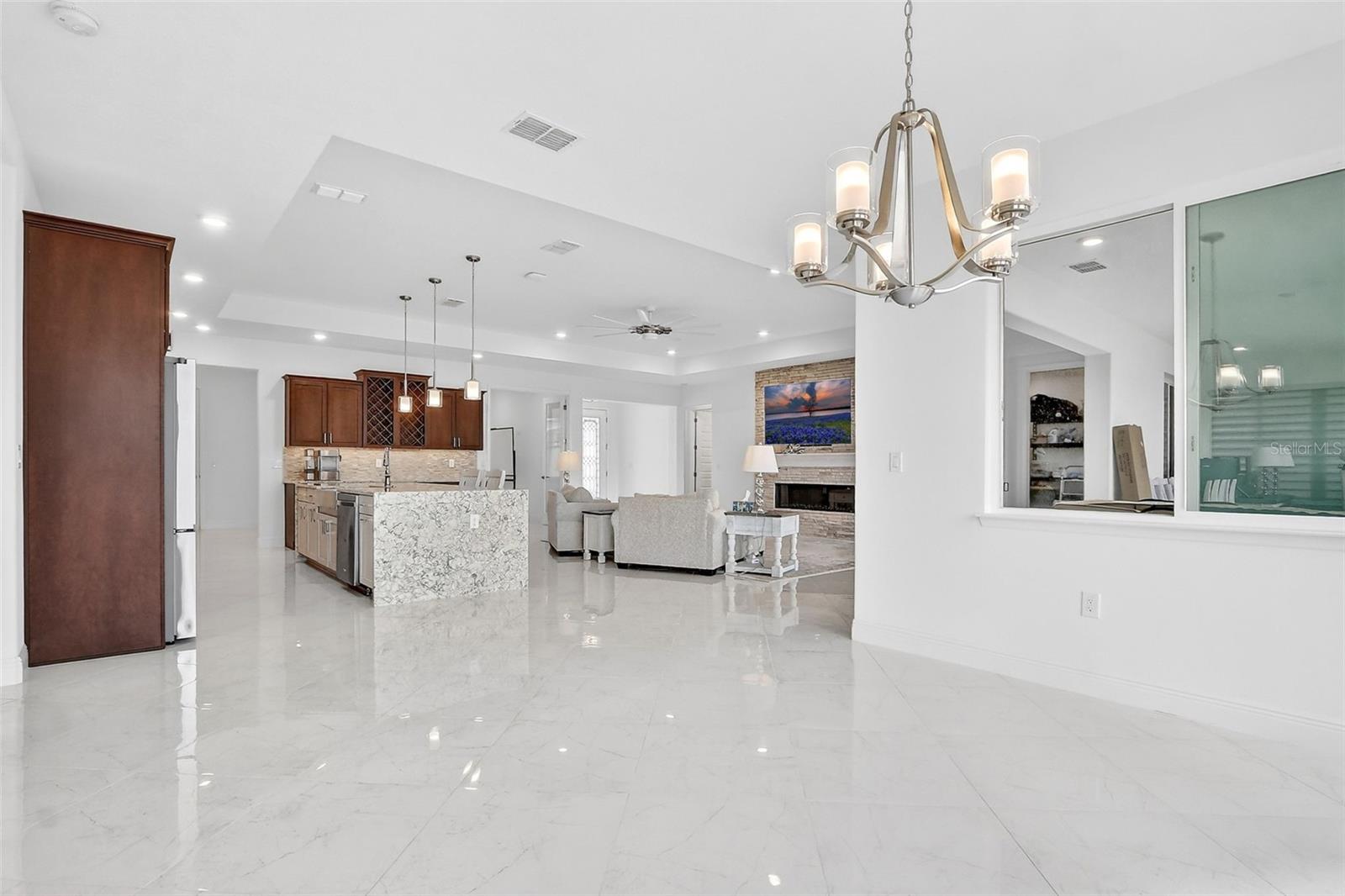 Image 12 of 31 For 9513 79th Loop