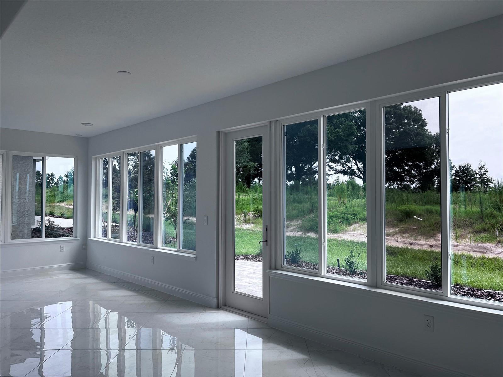 Image 13 of 31 For 9513 79th Loop