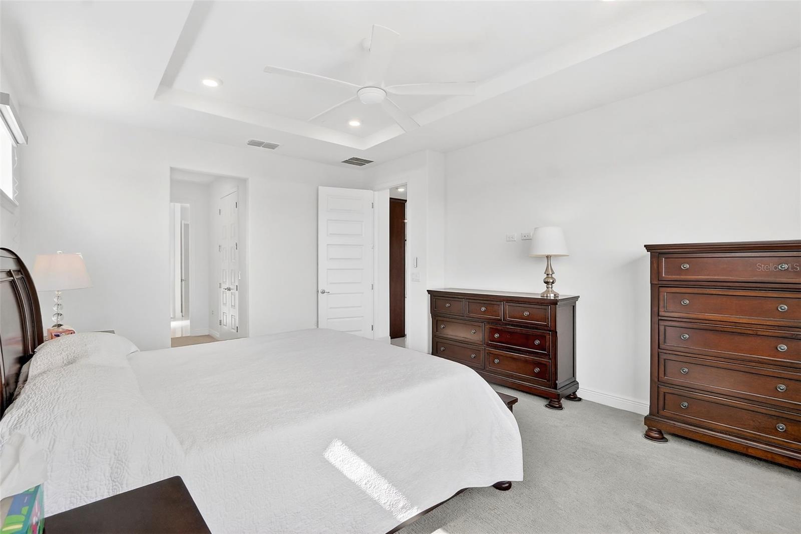 Image 16 of 31 For 9513 79th Loop