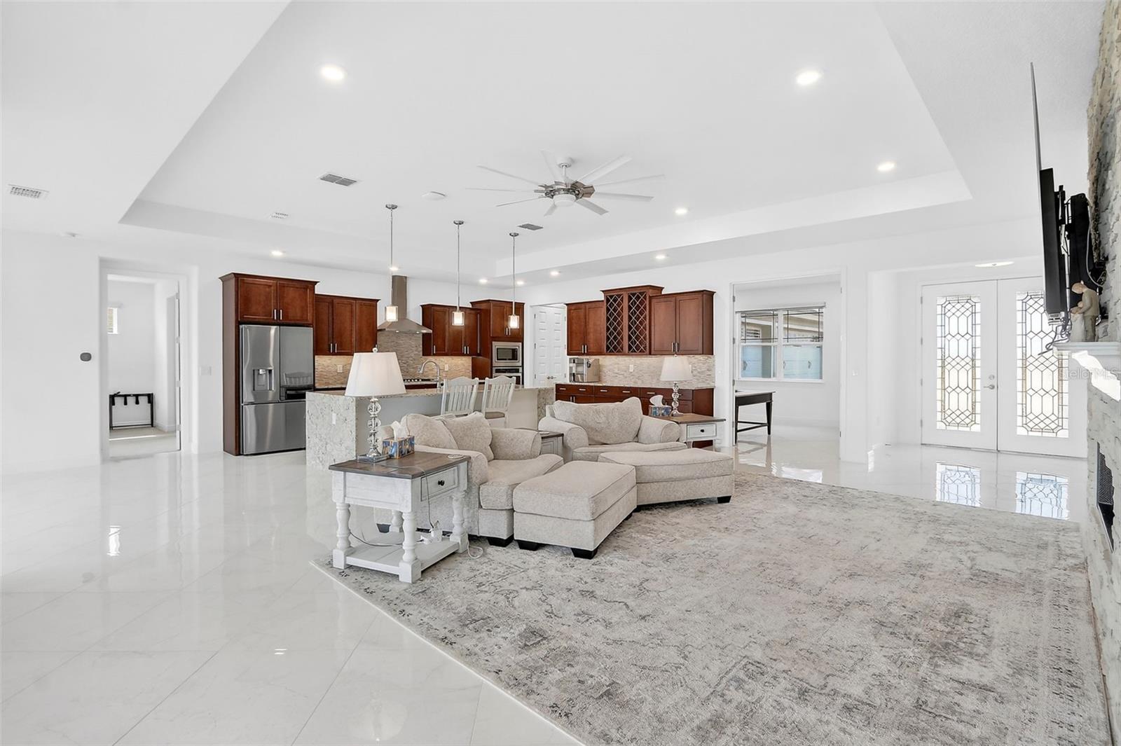 Image 6 of 31 For 9513 79th Loop