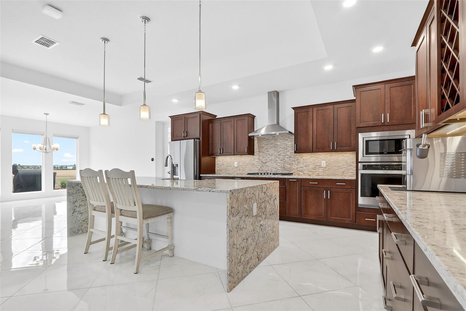 Image 8 of 31 For 9513 79th Loop