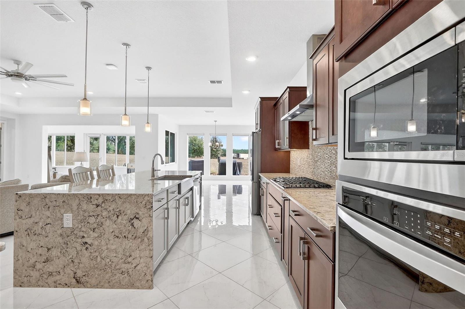 Image 9 of 31 For 9513 79th Loop