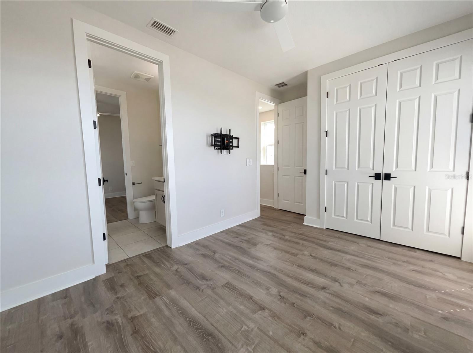 Image 16 of 24 For 4349 Marina View Way