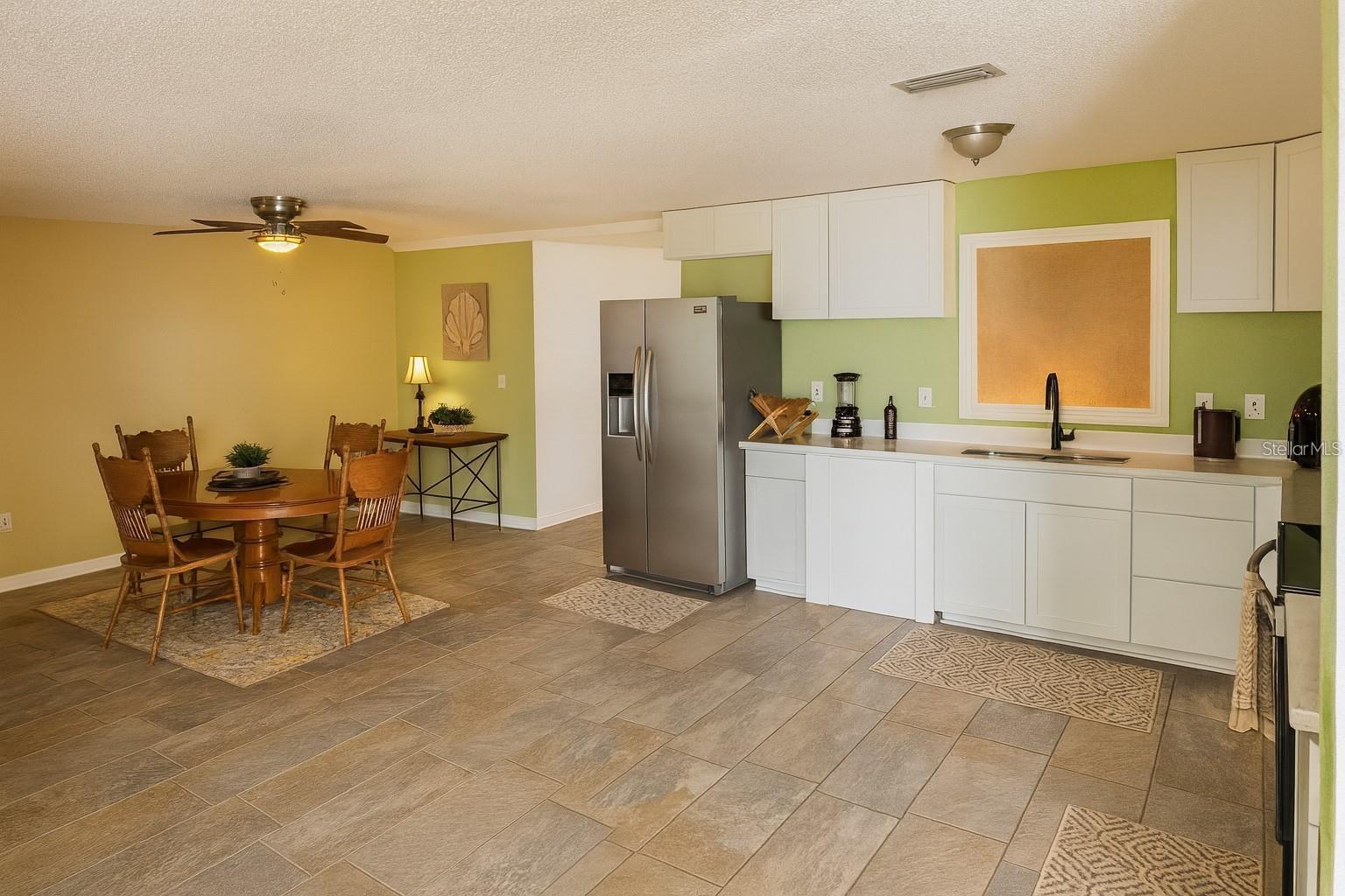 Image 4 of 11 For 11063 Auburndale Street