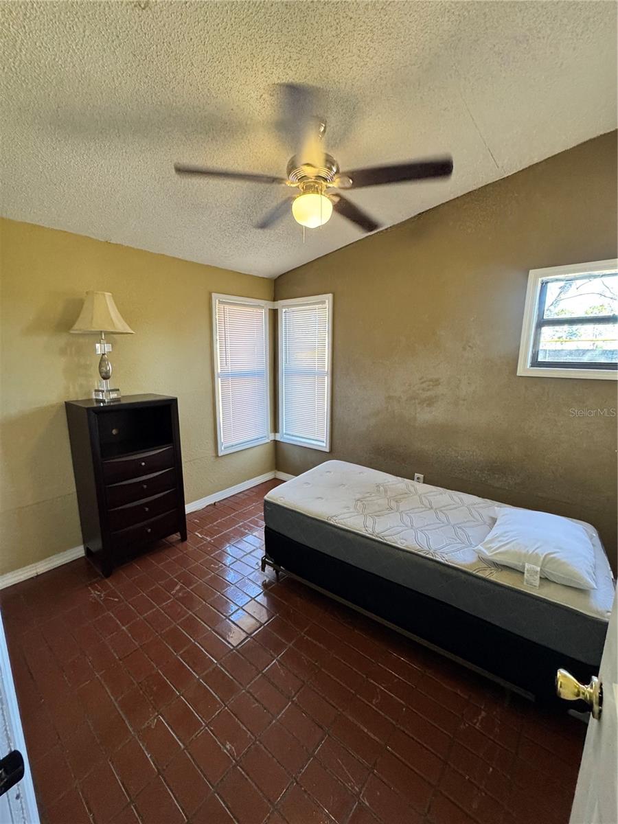 Image 7 of 11 For 11063 Auburndale Street