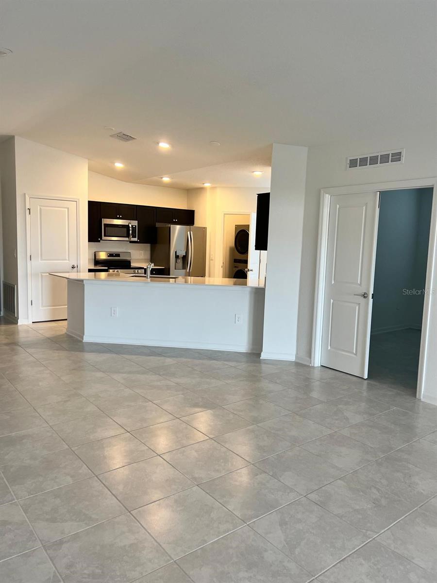 Image 5 of 21 For 110 Kayak Avenue