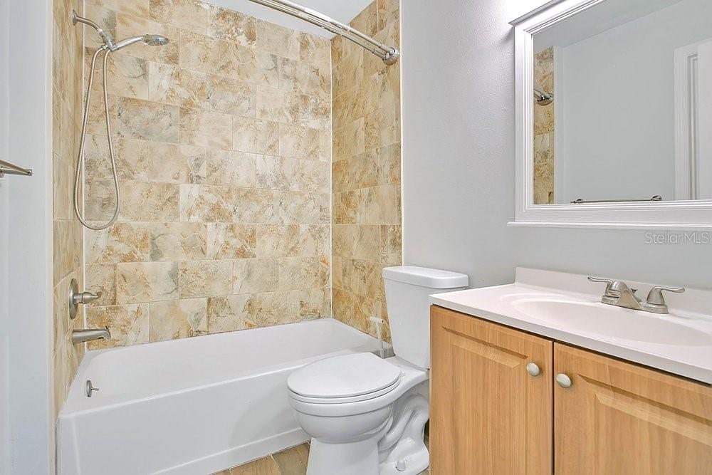 Image 12 of 34 For 9513 Darien Avenue 9513