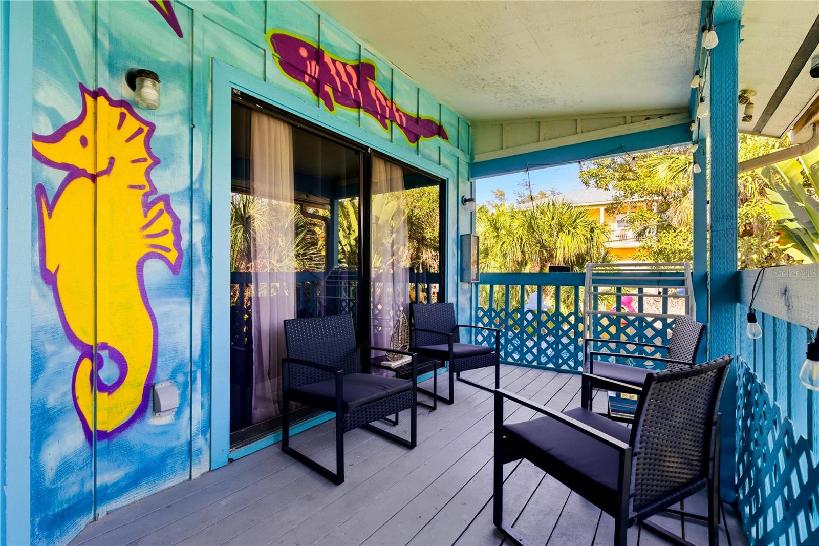 Listing photo id 11 for 527 Beach Road