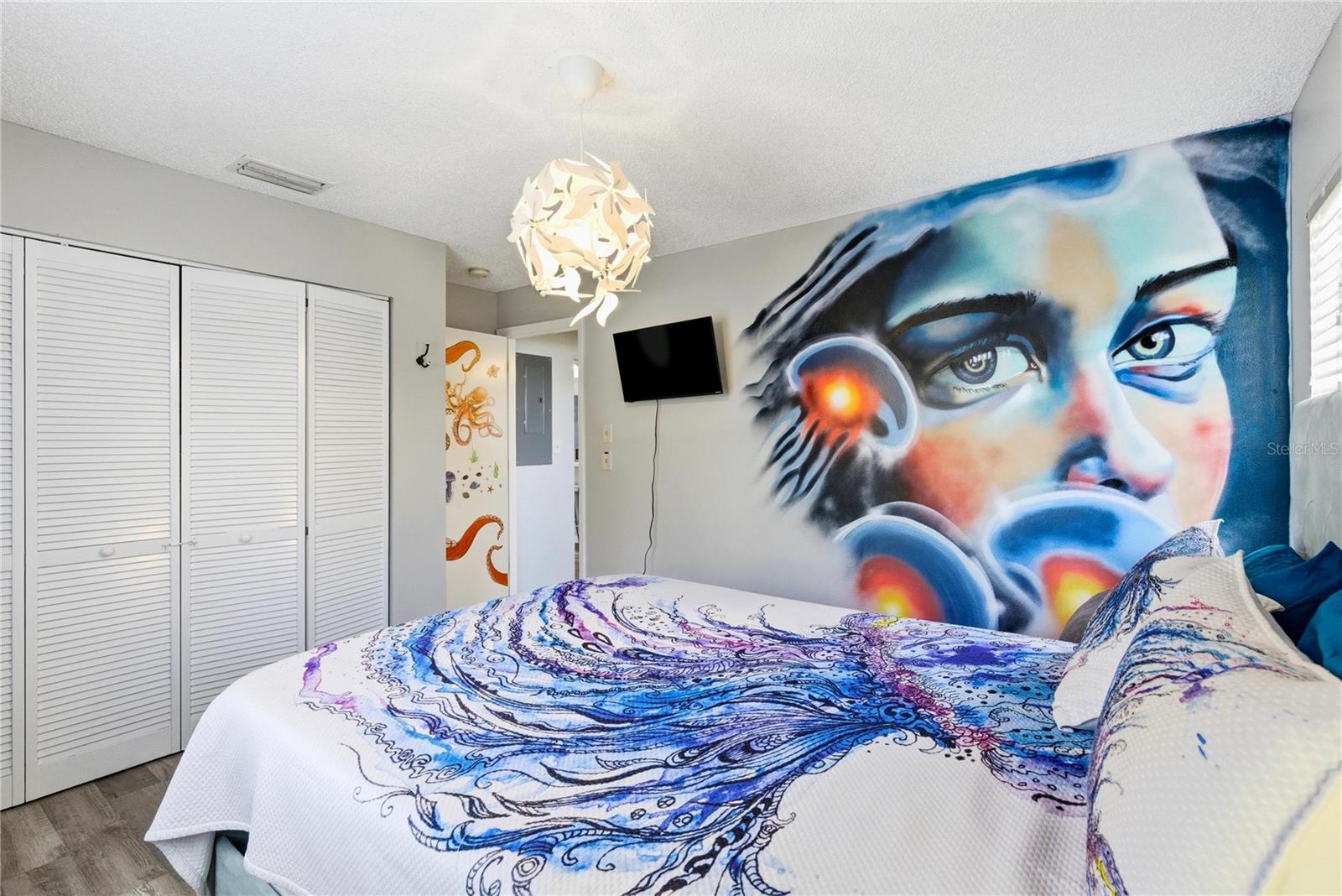 Listing photo id 19 for 527 Beach Road