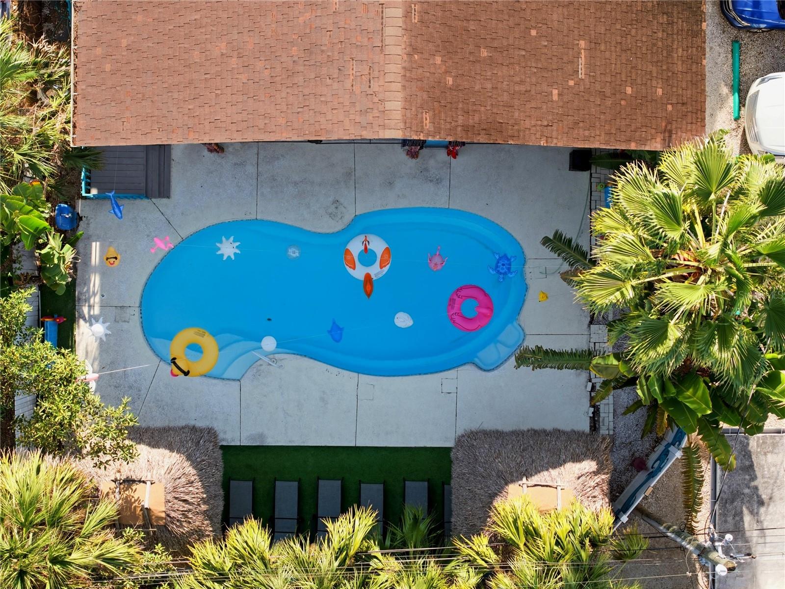 Listing photo id 21 for 527 Beach Road