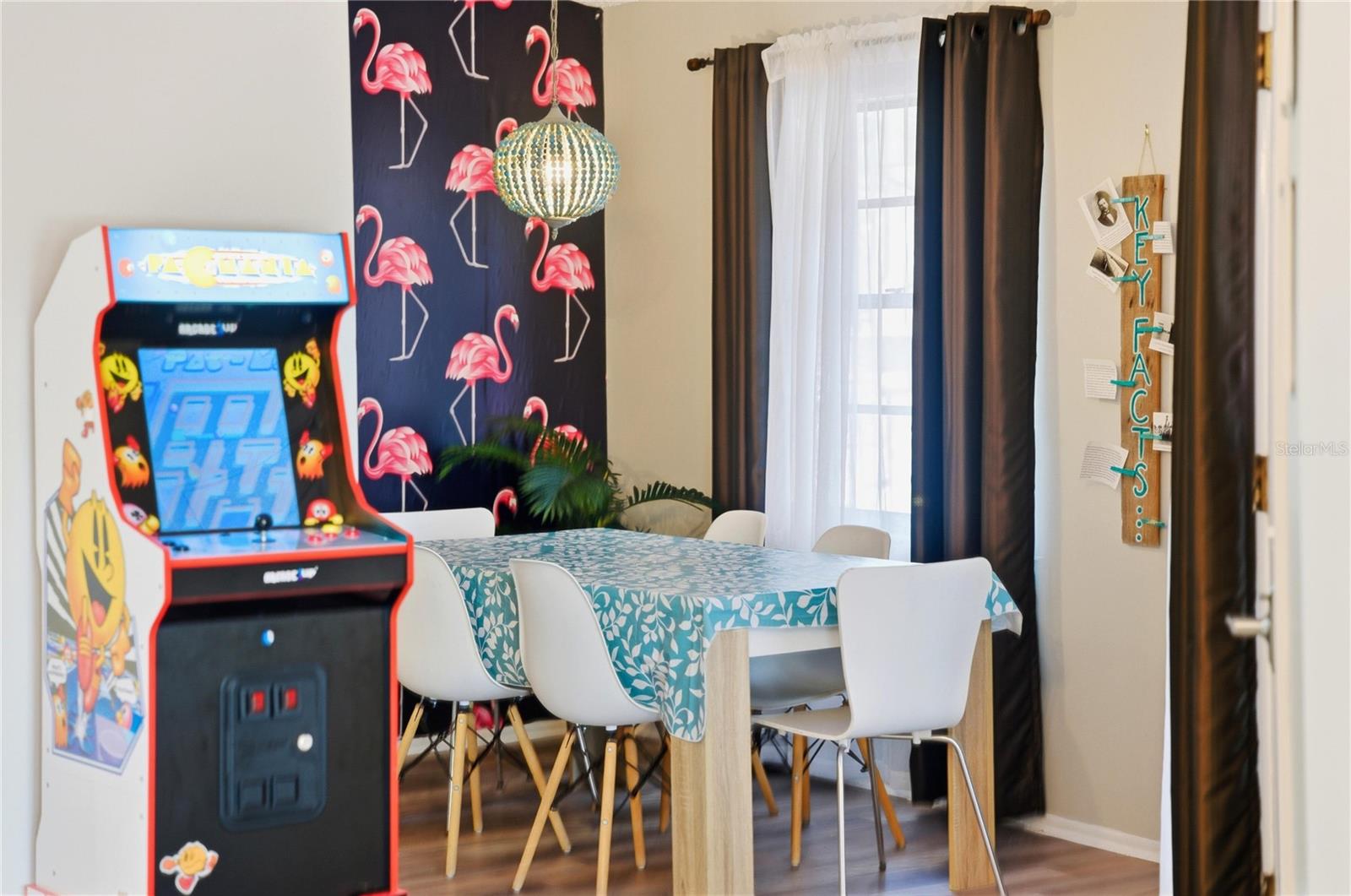 Listing photo id 29 for 527 Beach Road