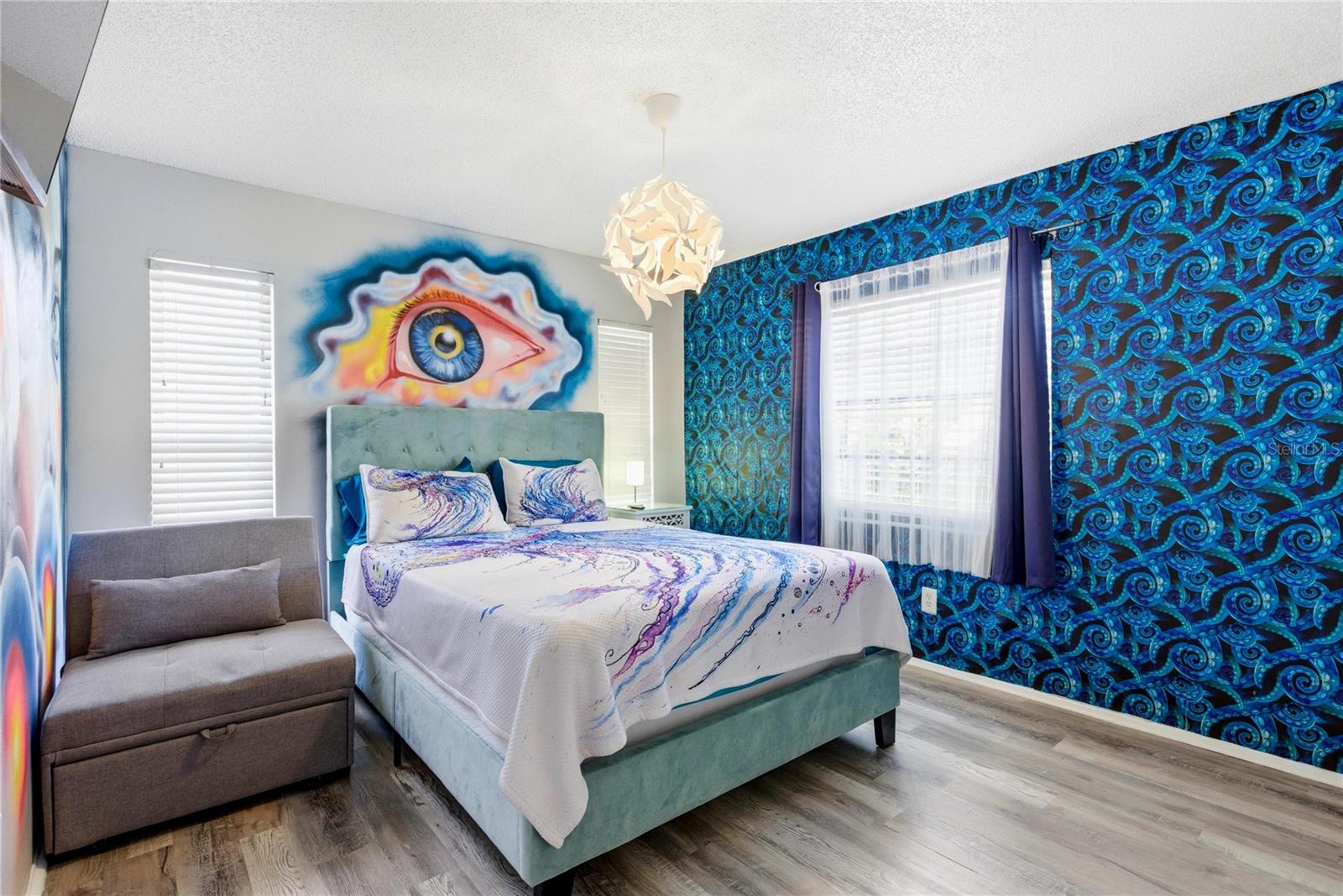 Listing photo id 31 for 527 Beach Road