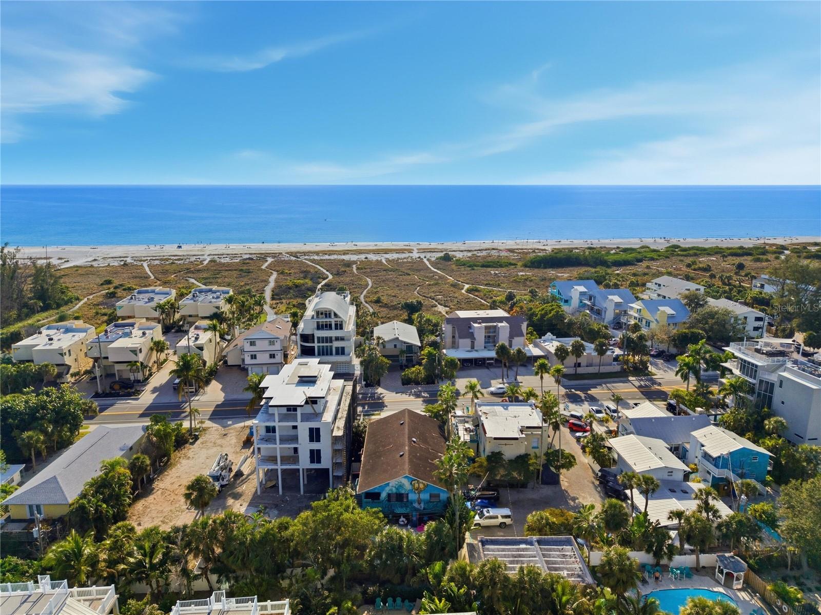 Listing photo id 44 for 527 Beach Road