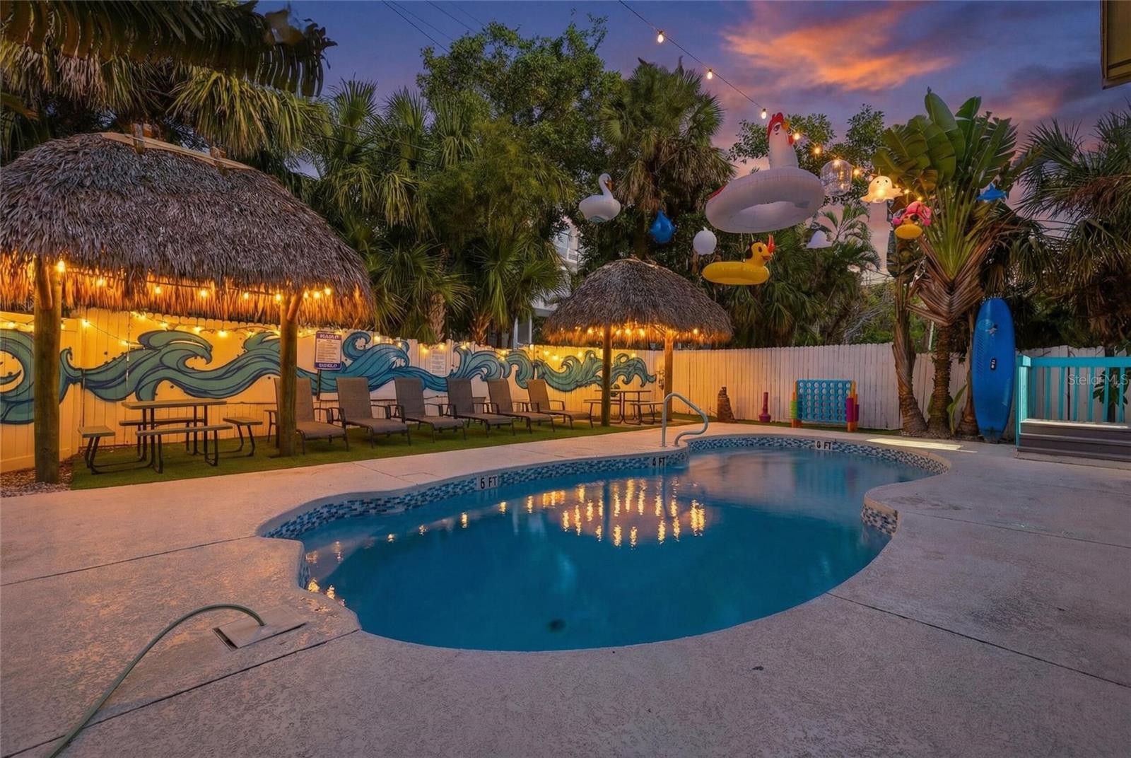 Listing photo id 3 for 527 Beach Road