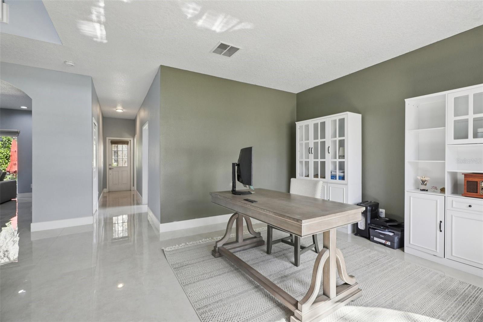 Image 10 of 90 For 1978 Applegate Drive