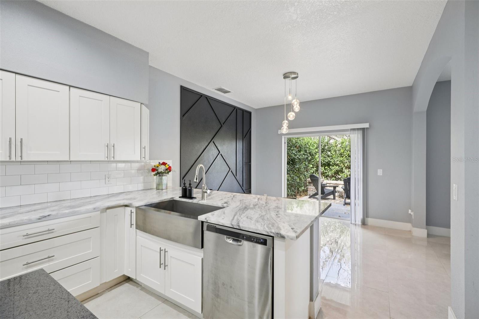 Image 29 of 90 For 1978 Applegate Drive