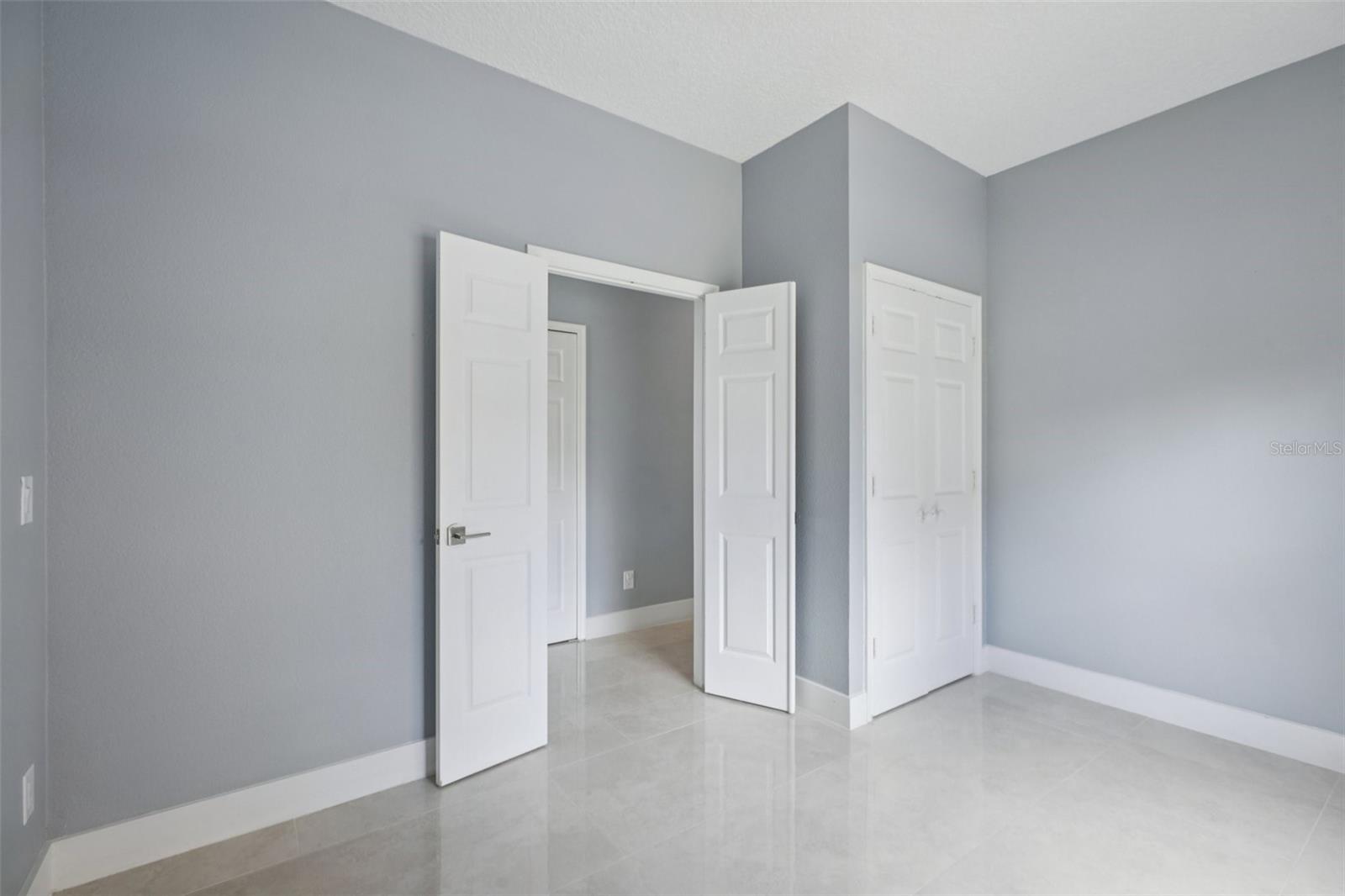 Image 50 of 90 For 1978 Applegate Drive