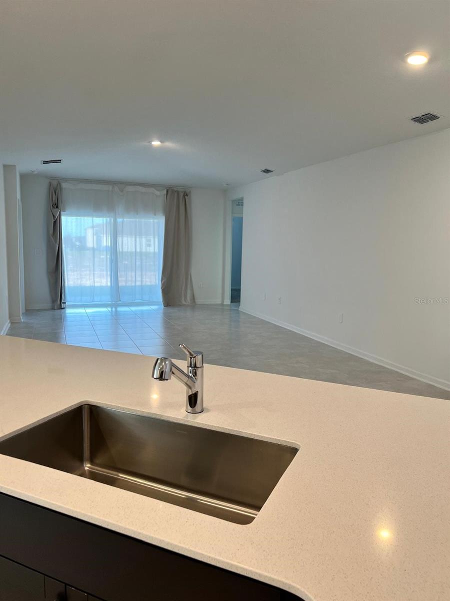 Image 5 of 19 For 110 Kayak Avenue