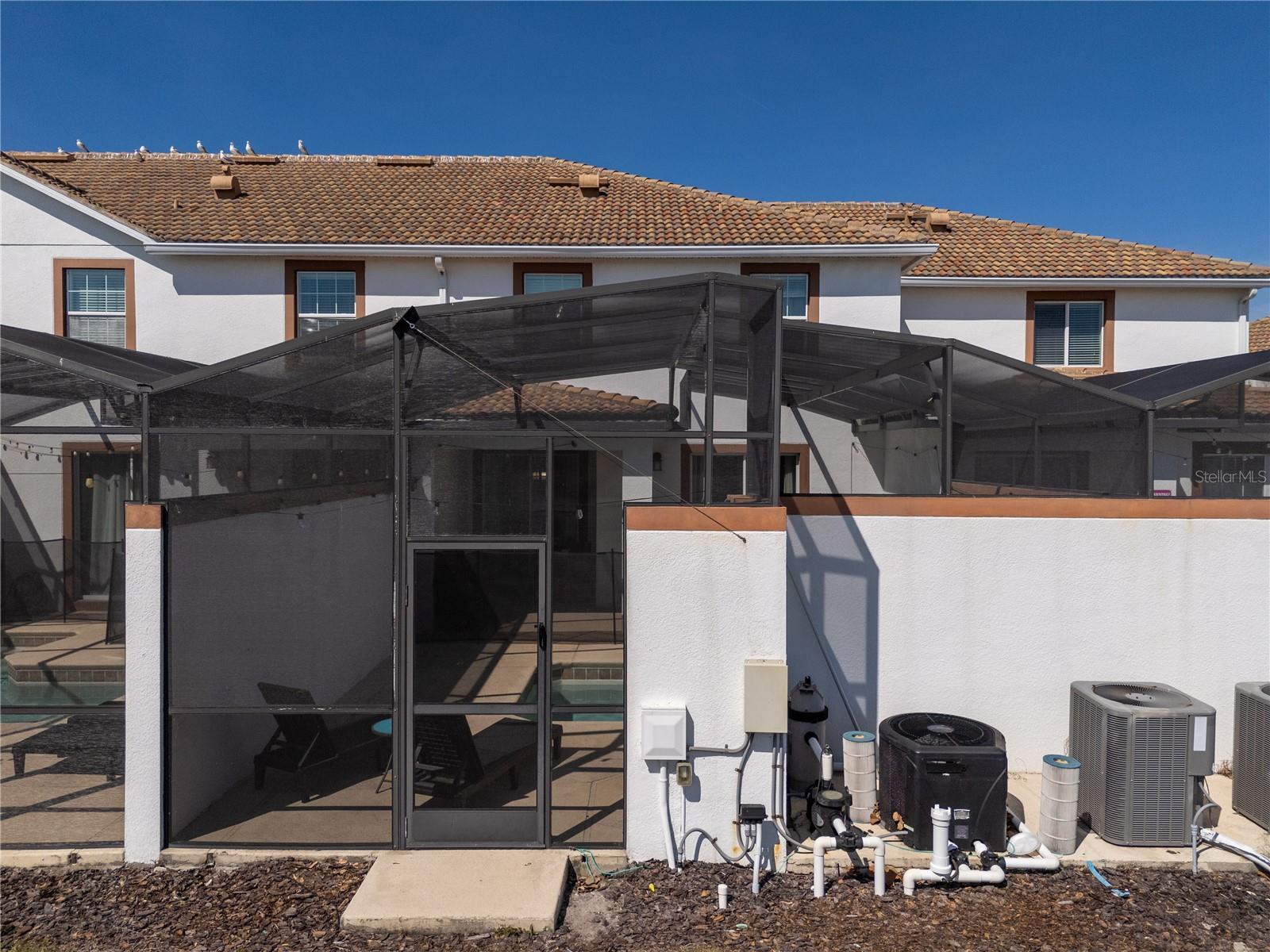 Image 10 of 100 For 4867 Romeo Circle