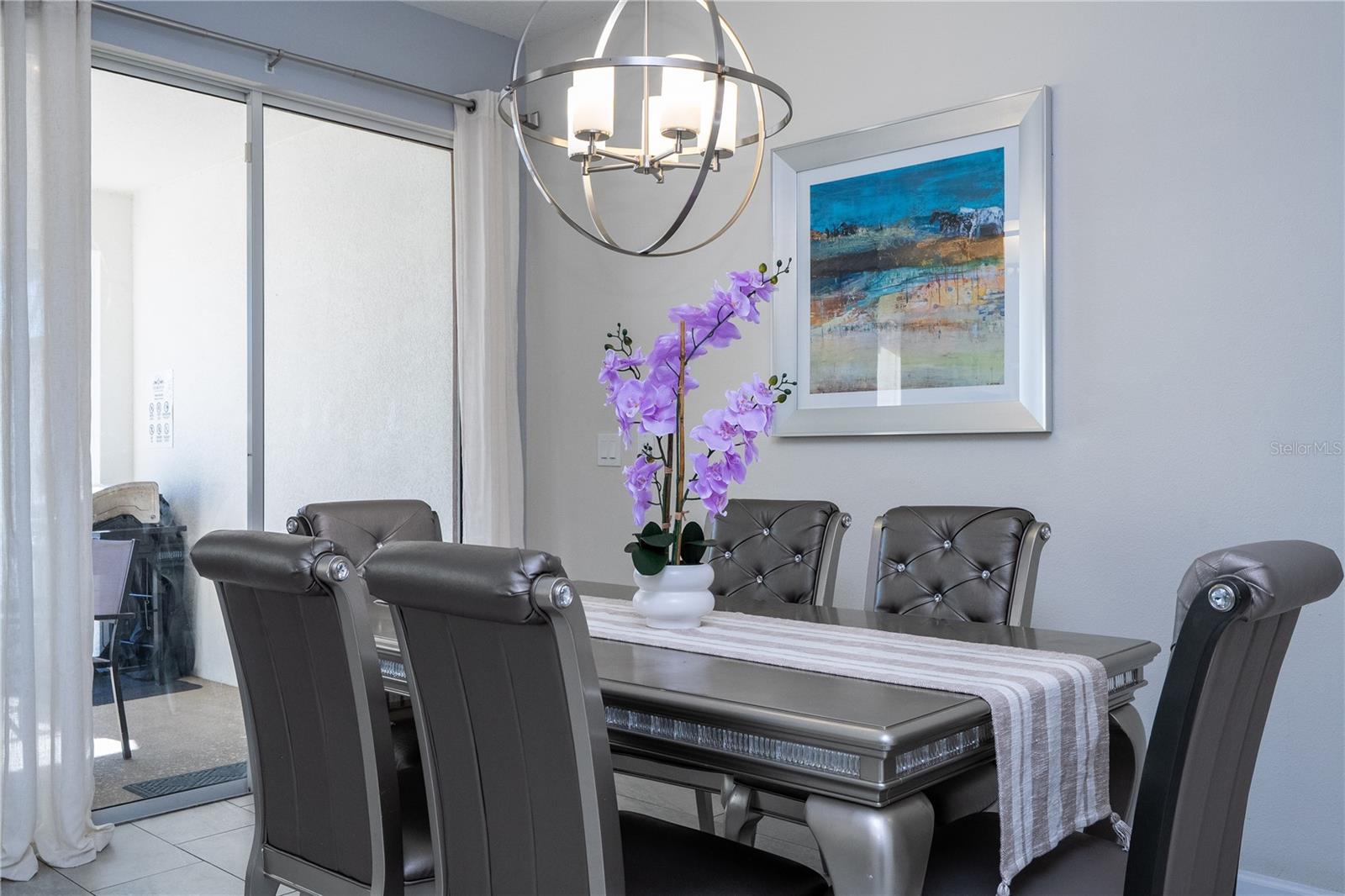 Image 24 of 100 For 4867 Romeo Circle