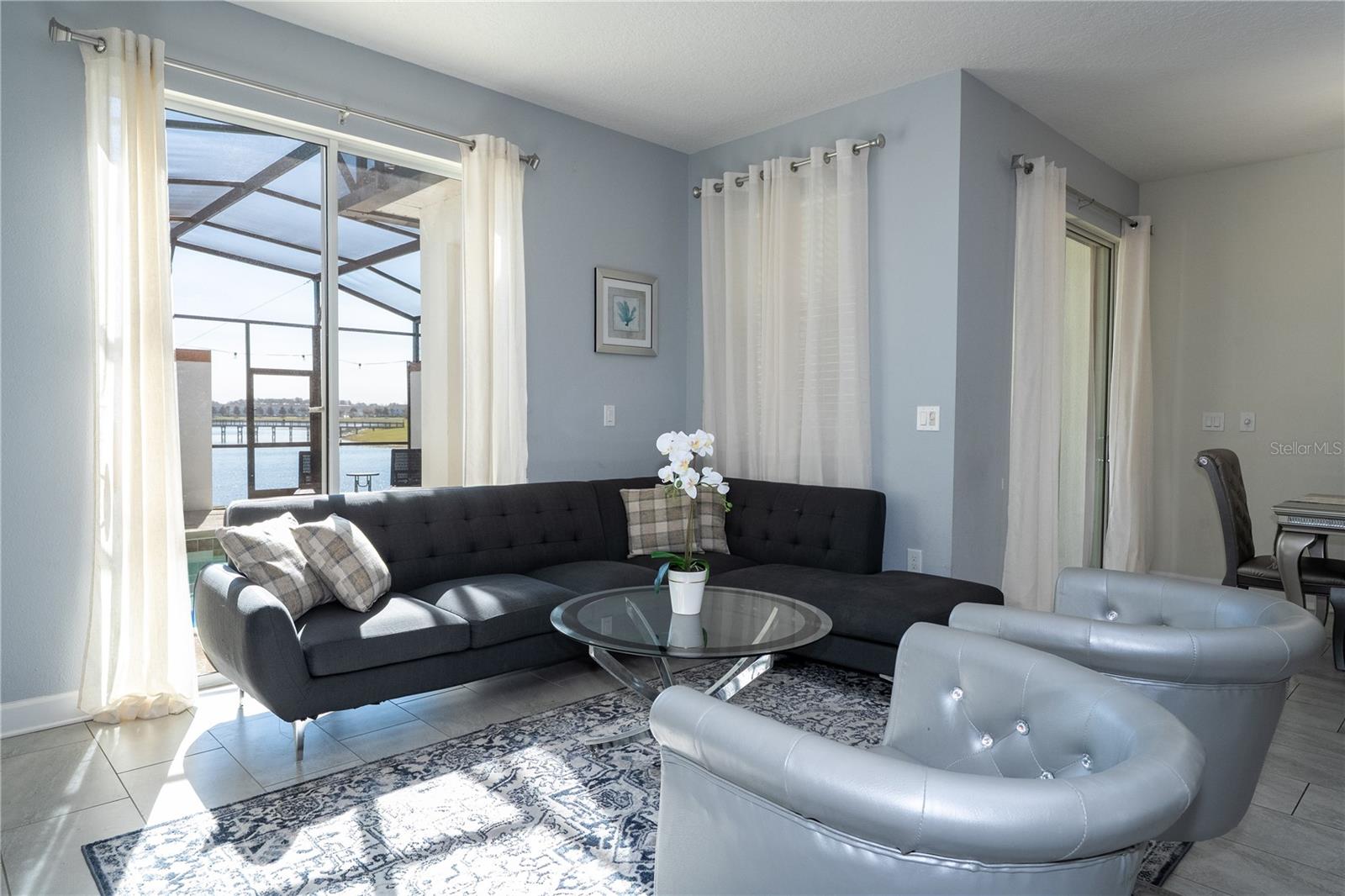 Image 40 of 100 For 4867 Romeo Circle