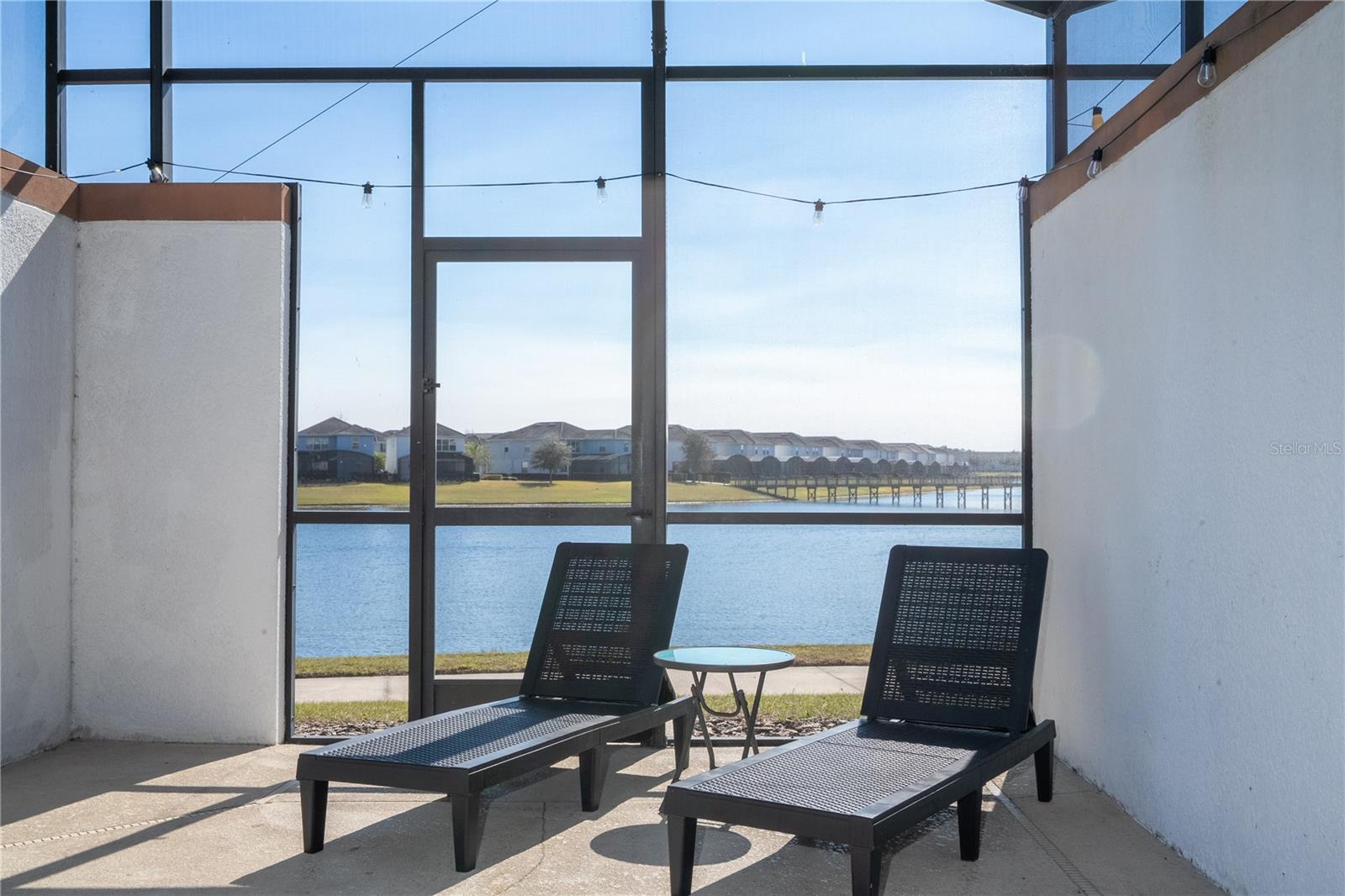 Image 43 of 100 For 4867 Romeo Circle