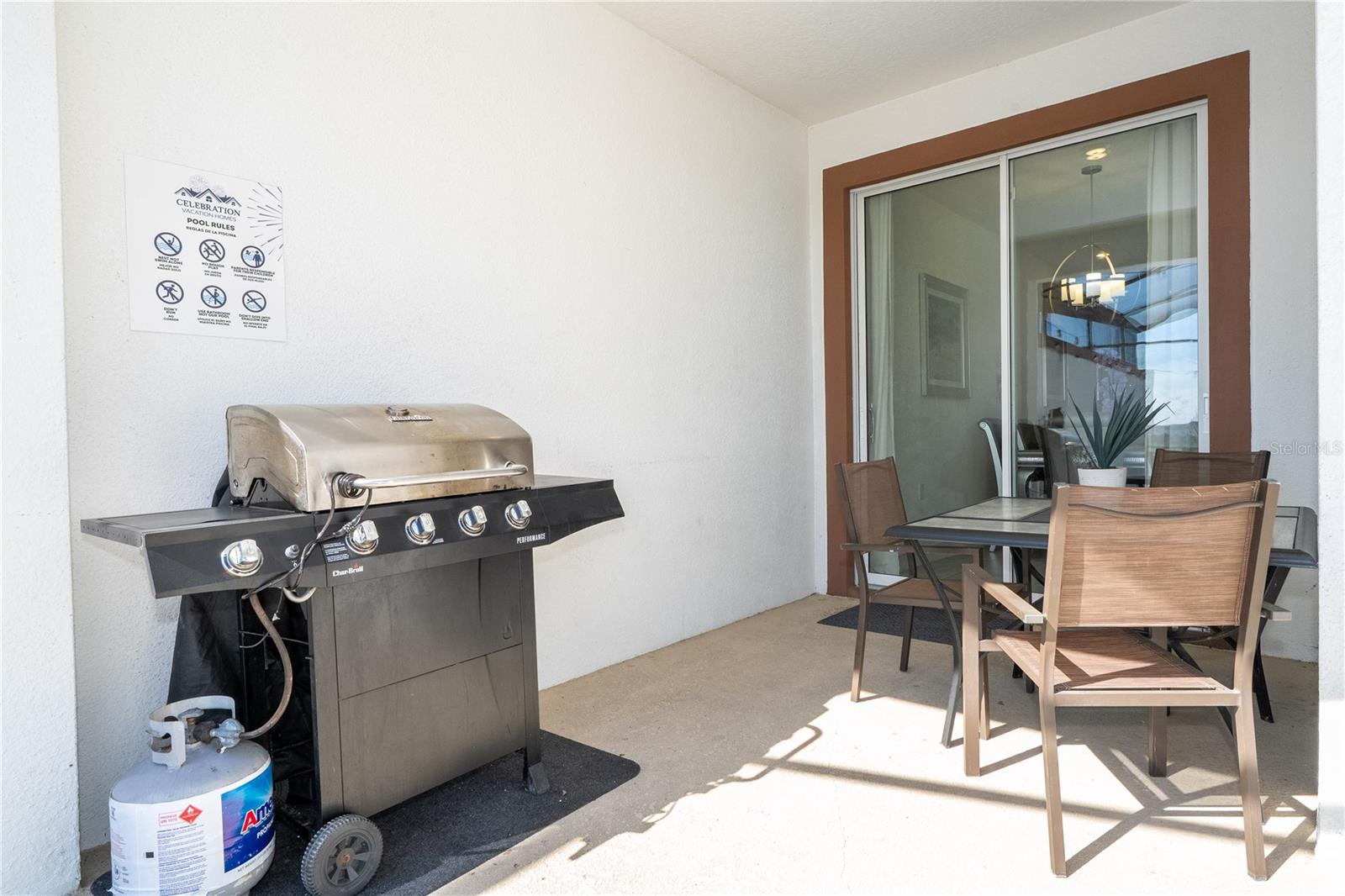 Image 50 of 100 For 4867 Romeo Circle