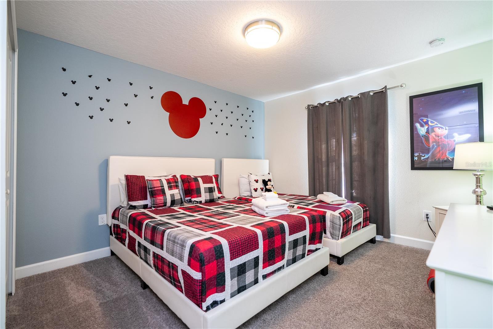 Image 62 of 100 For 4867 Romeo Circle