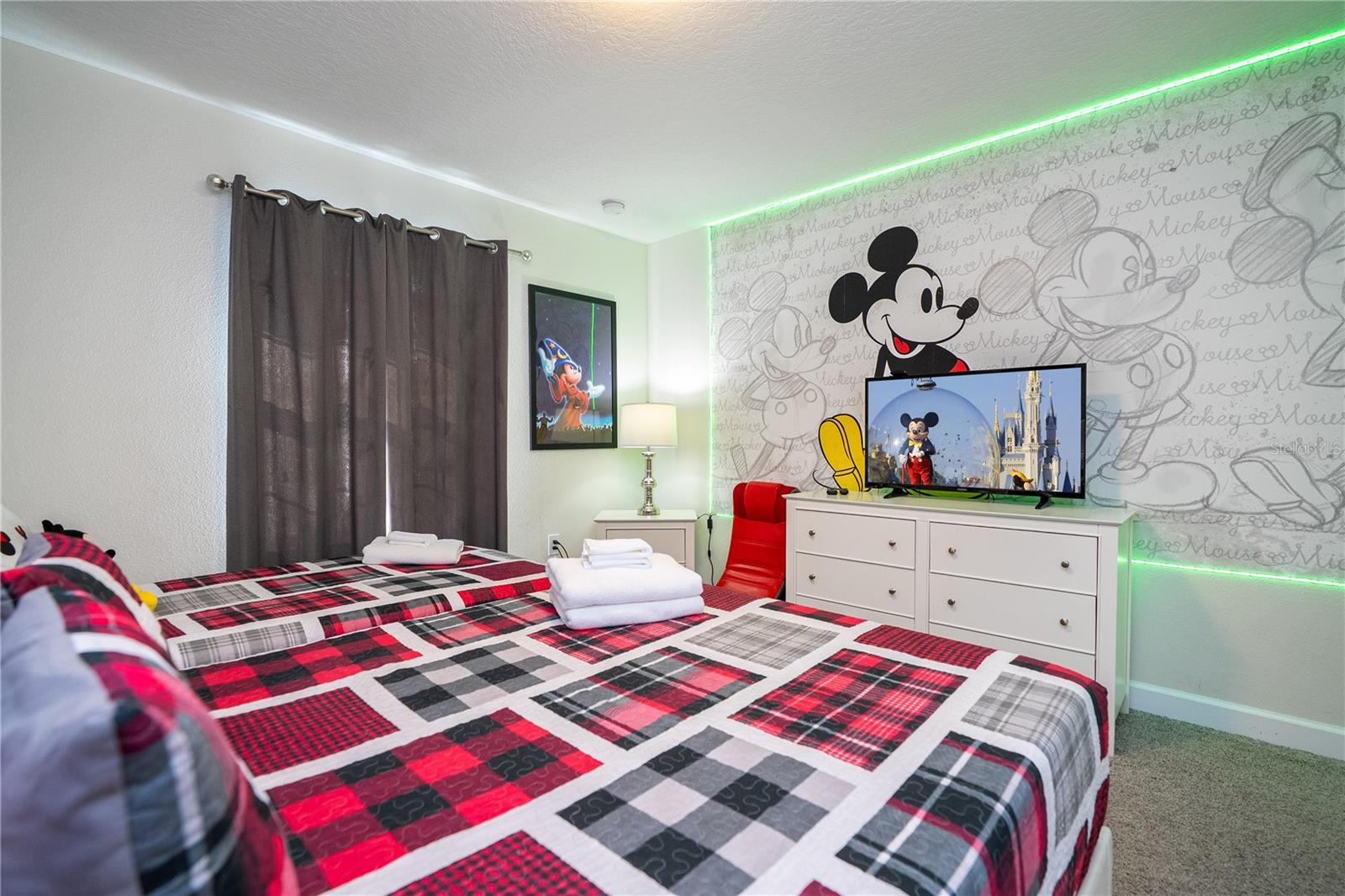 Image 64 of 100 For 4867 Romeo Circle