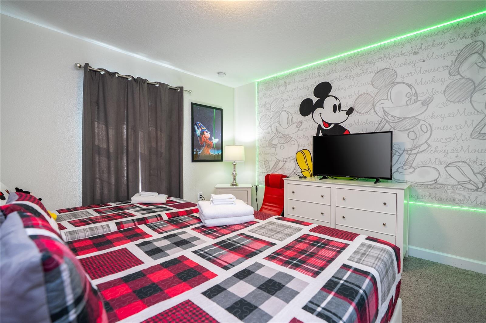 Image 65 of 100 For 4867 Romeo Circle