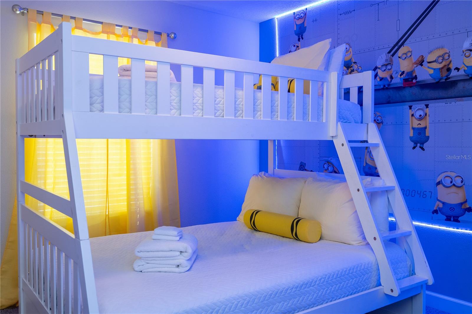 Image 74 of 100 For 4867 Romeo Circle