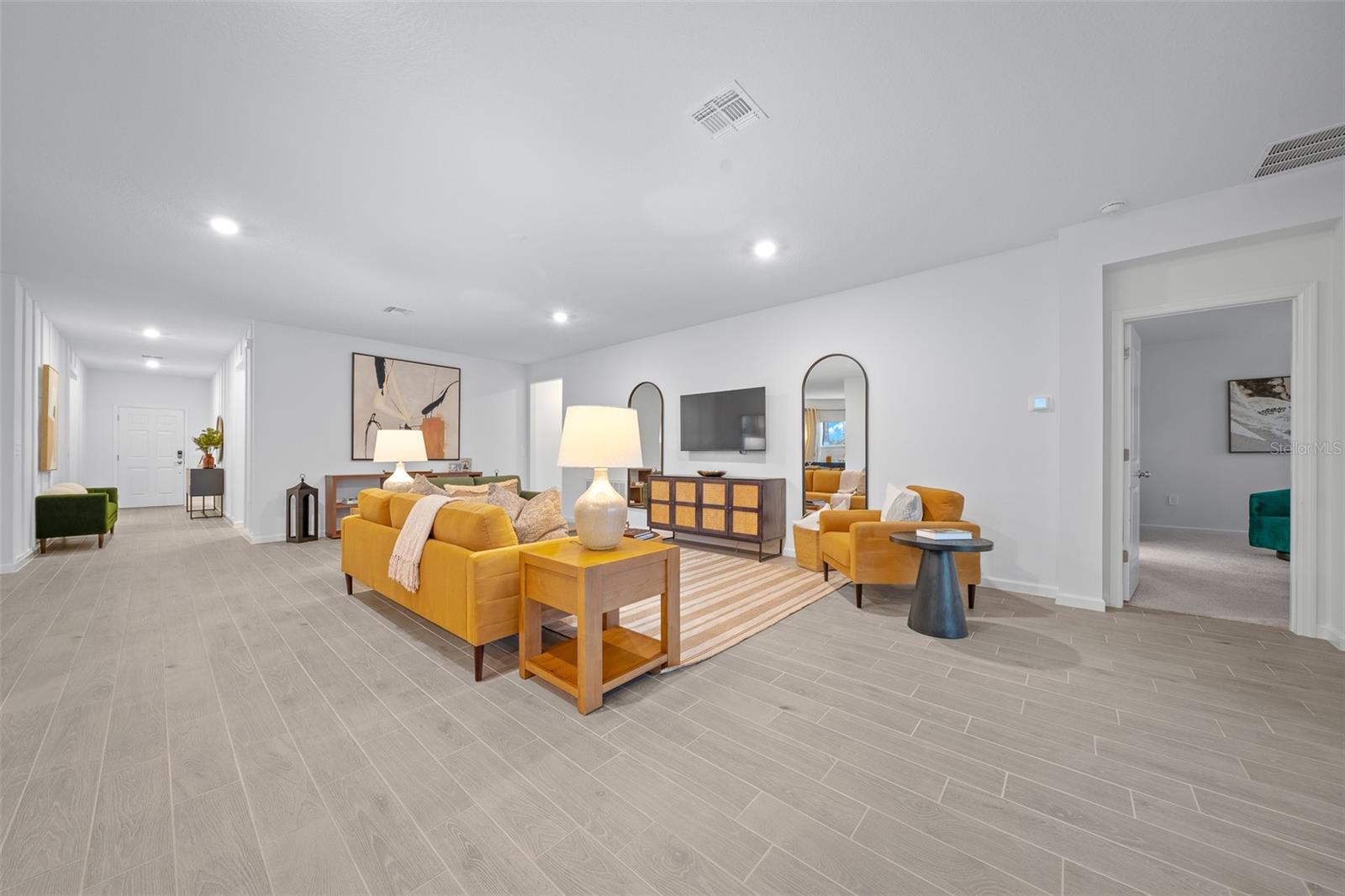 Image 24 of 35 For 14192 Convergence Boulevard