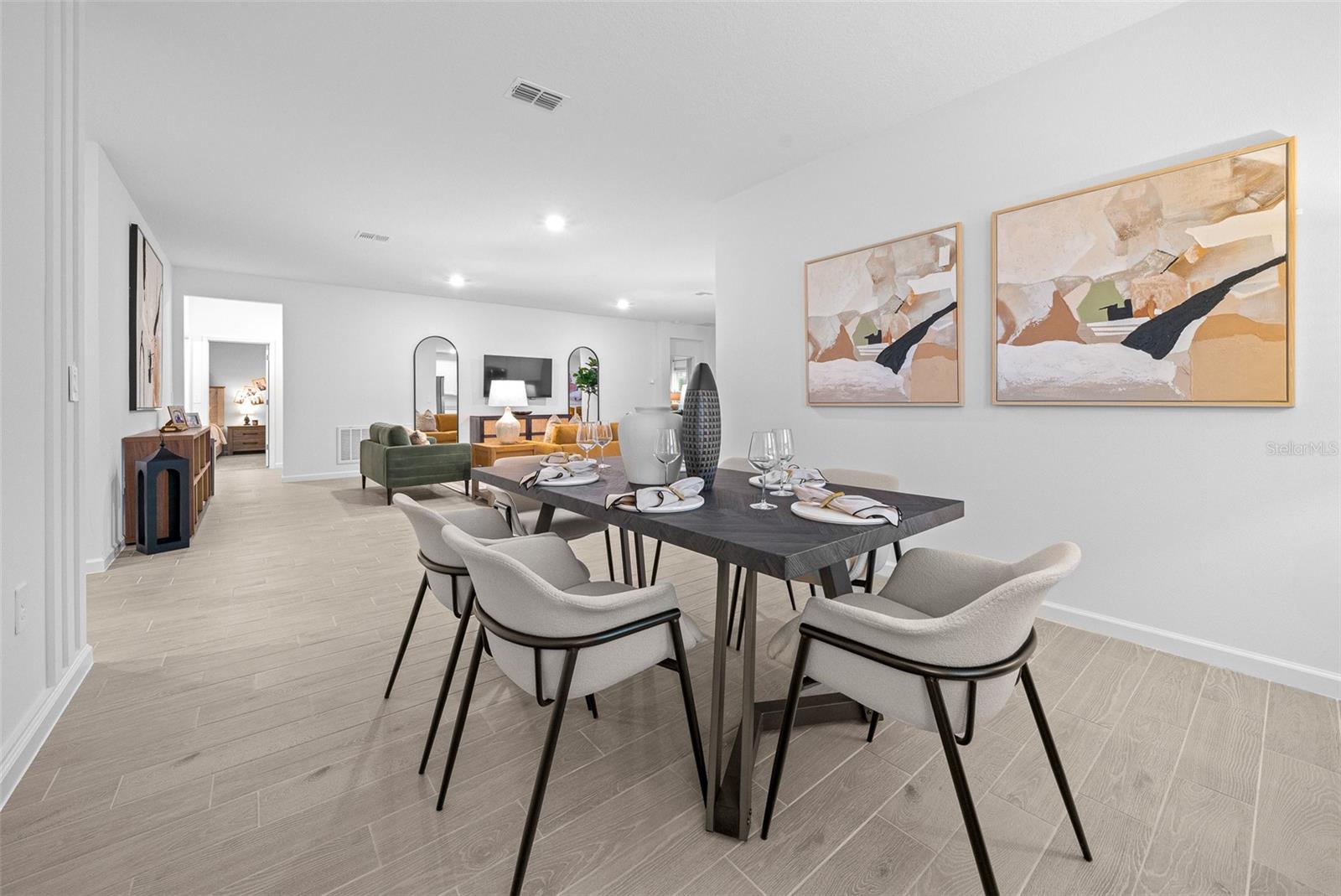 Image 26 of 35 For 14192 Convergence Boulevard