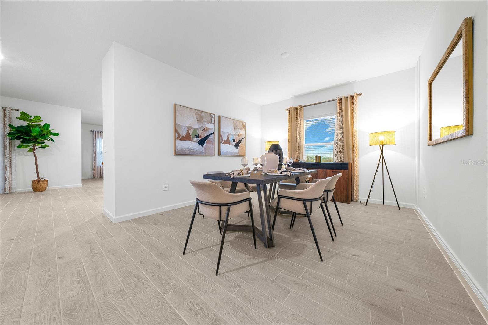 Image 33 of 35 For 14192 Convergence Boulevard