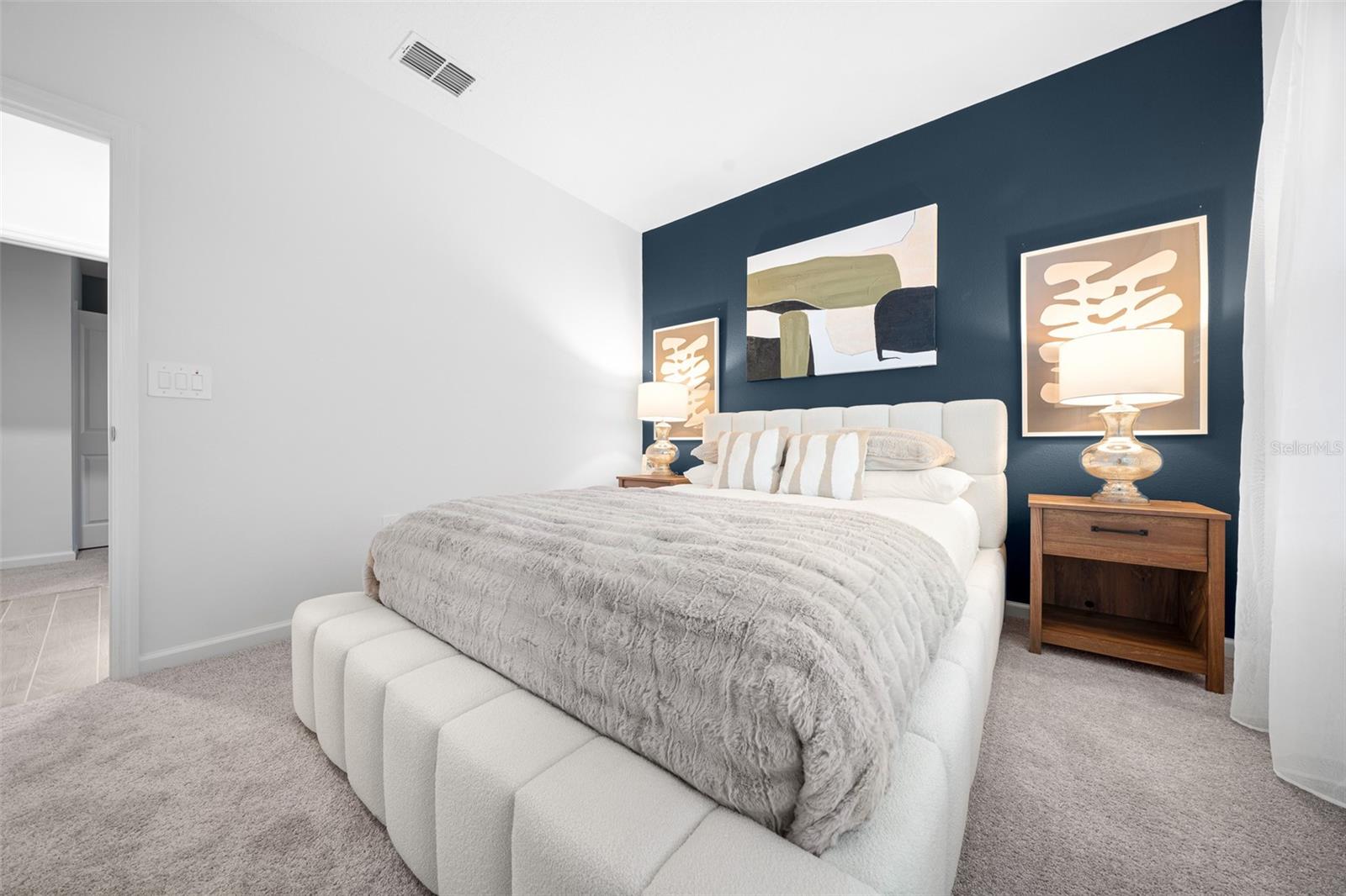 Image 4 of 35 For 14192 Convergence Boulevard