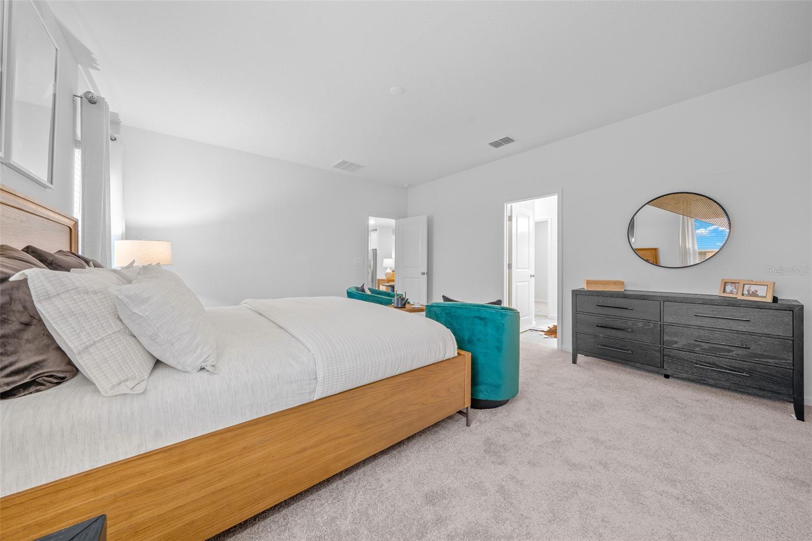 Image 5 of 35 For 14192 Convergence Boulevard