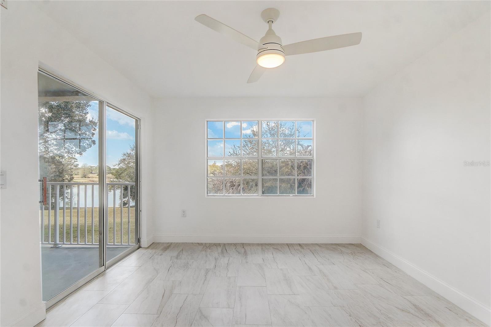 Image 25 of 39 For 13941 Fairway Island Drive 723