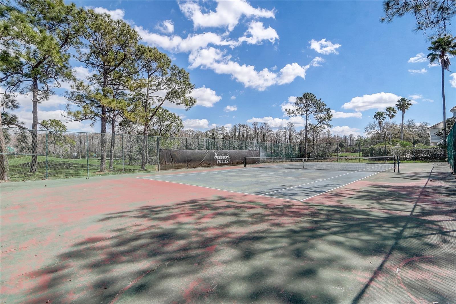 Image 31 of 39 For 13941 Fairway Island Drive 723