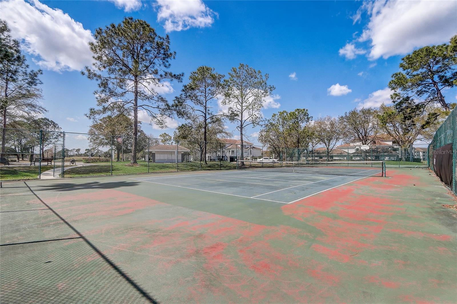 Image 33 of 39 For 13941 Fairway Island Drive 723