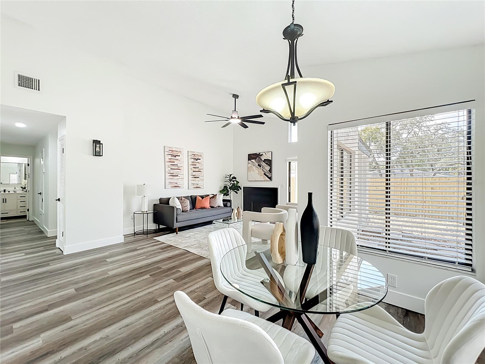 Image 27 of 88 For 700 Lakeside Place