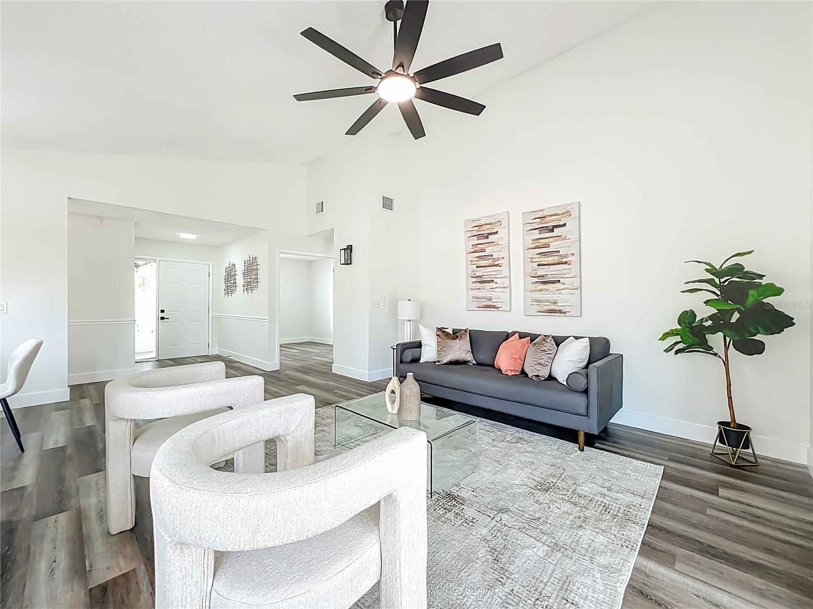 Image 31 of 88 For 700 Lakeside Place