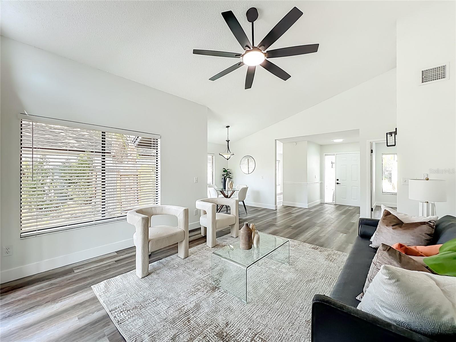 Image 32 of 88 For 700 Lakeside Place