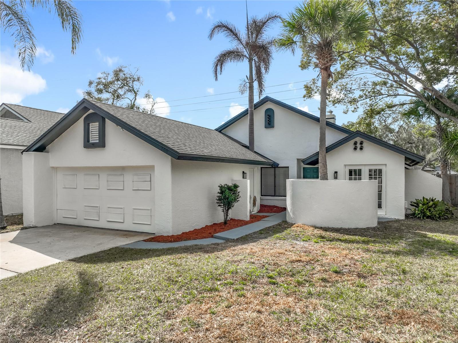 Image 5 of 88 For 700 Lakeside Place