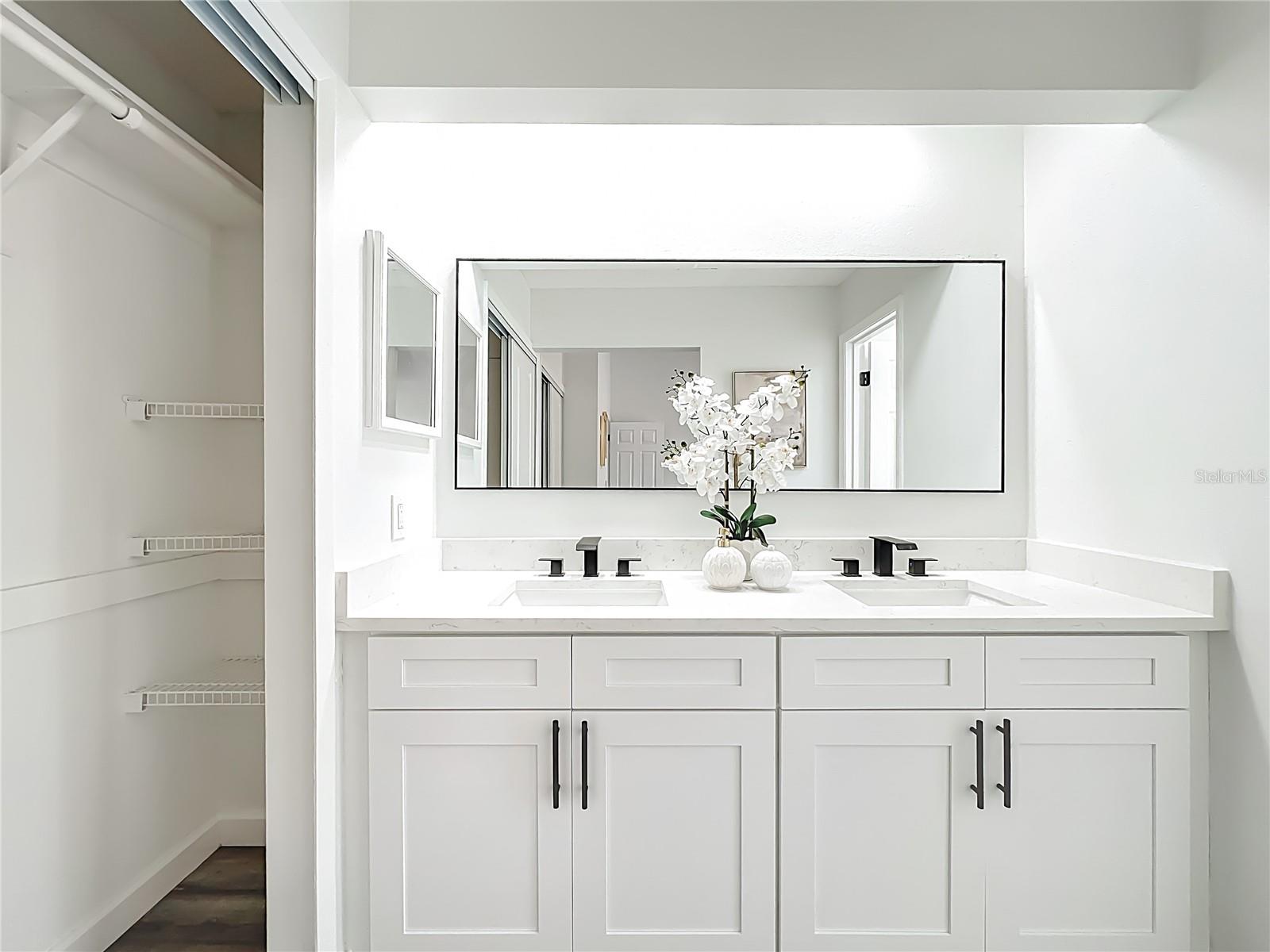 Image 51 of 88 For 700 Lakeside Place