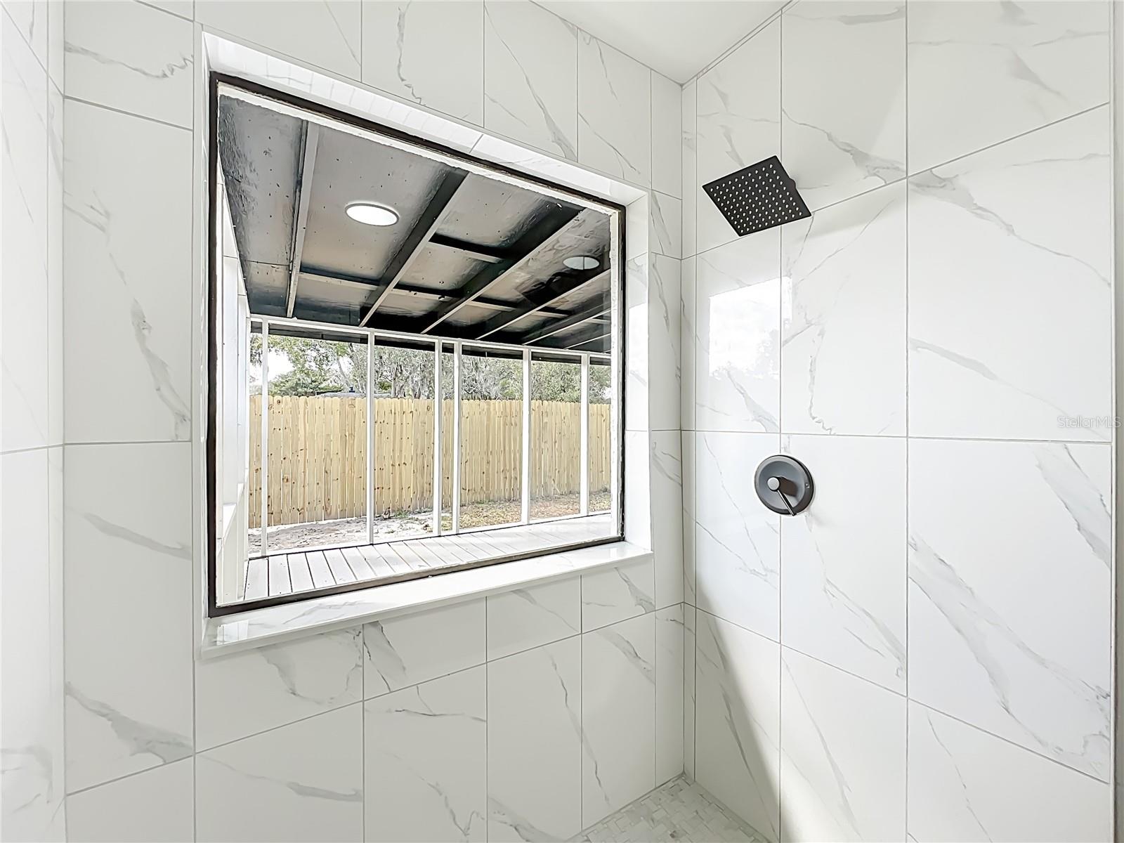 Image 54 of 88 For 700 Lakeside Place