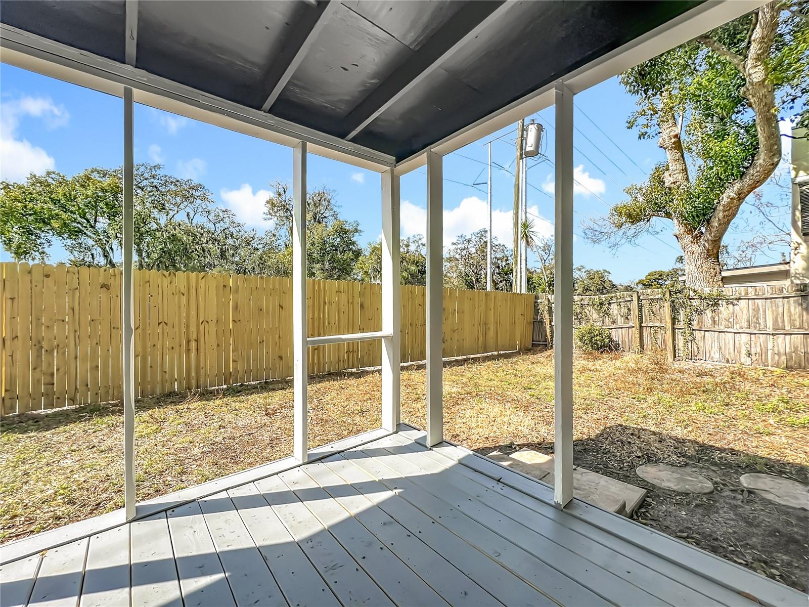 Image 57 of 88 For 700 Lakeside Place