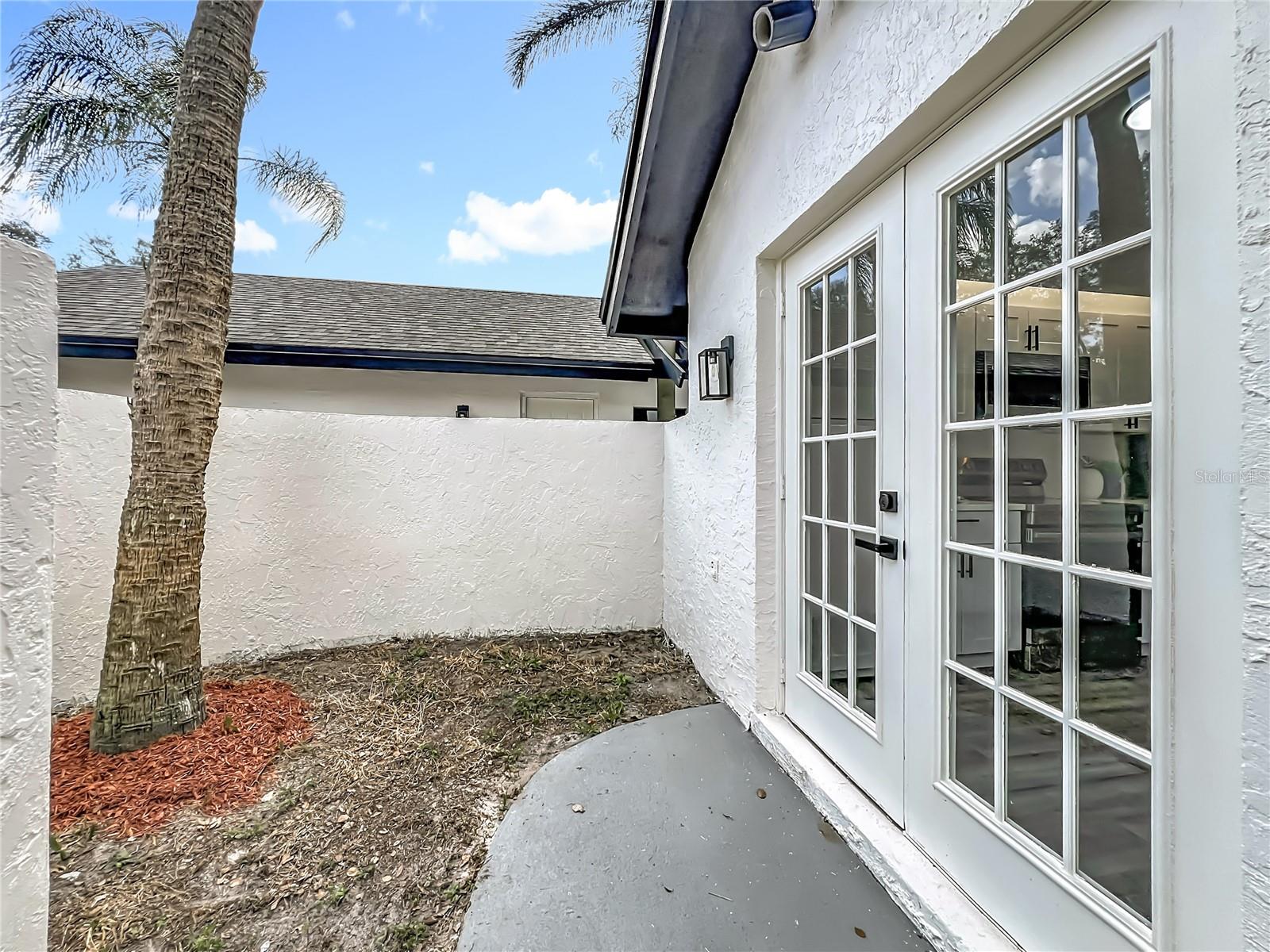 Image 64 of 88 For 700 Lakeside Place