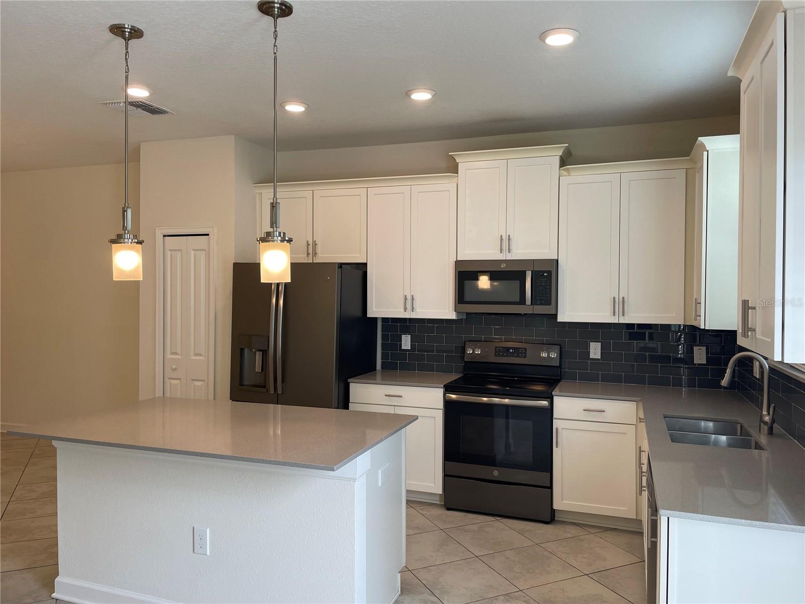 Image 7 of 34 For 11114 Whistling Pine Way