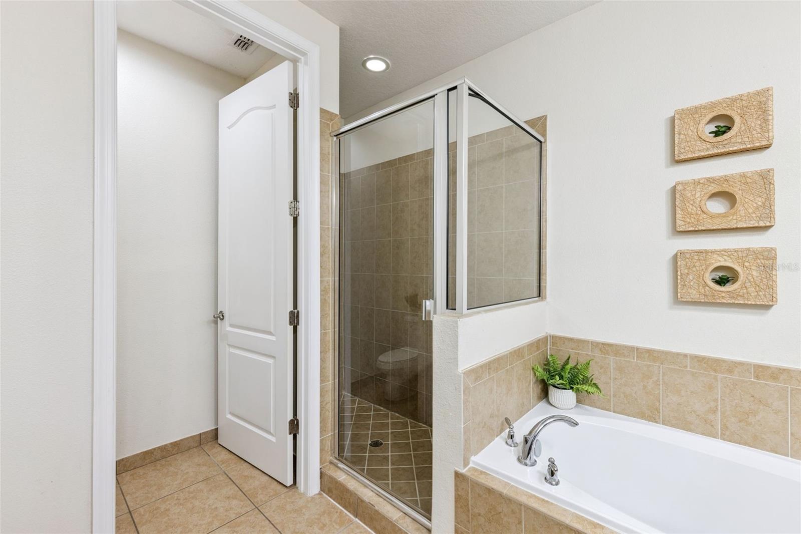 Image 17 of 39 For 8410 Kelsall Drive