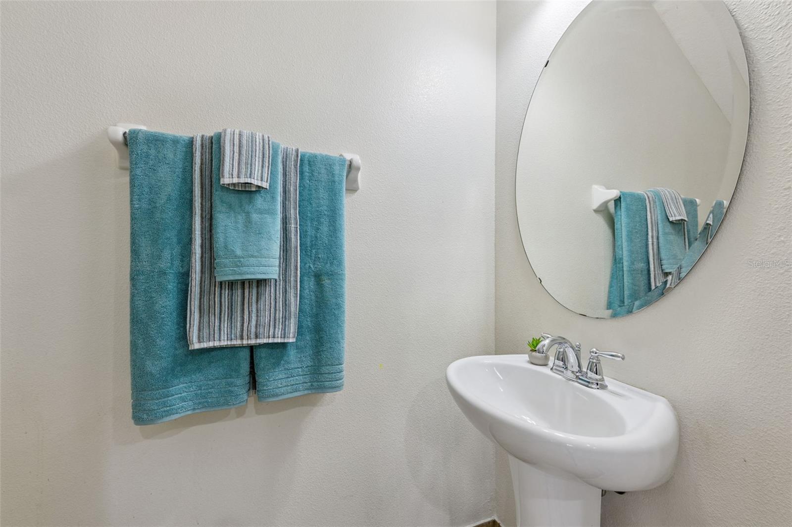 Image 27 of 39 For 8410 Kelsall Drive